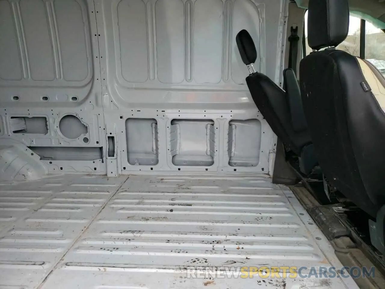 11 Photograph of a damaged car 1FTYE2CG5PKB19301 FORD TRANSIT 2023
