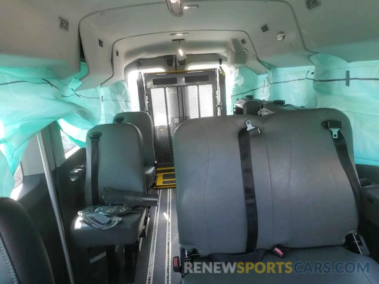 10 Фотография поврежденного автомобиля 1FBAX2C88RKA07720 FORD TRANSIT 2024