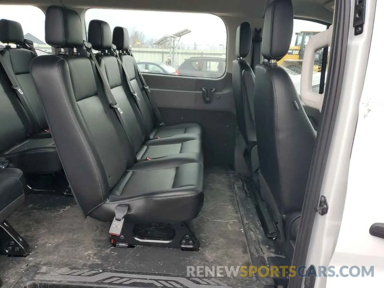 11 Фотография поврежденного автомобиля 1FBAX9Y82RKB32407 FORD TRANSIT 2024