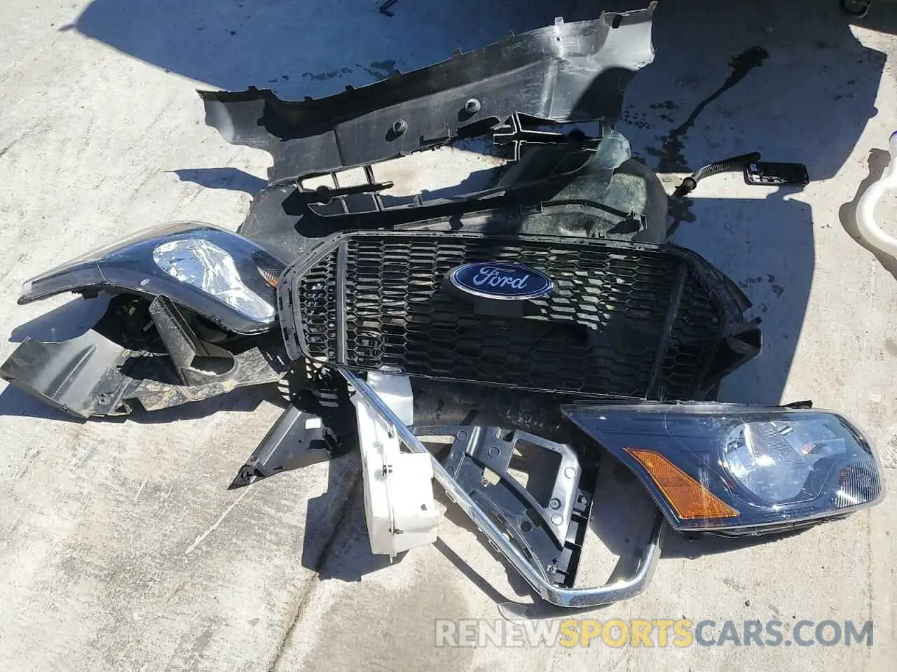 13 Photograph of a damaged car 1FTBR1Y89RKA87655 FORD TRANSIT 2024