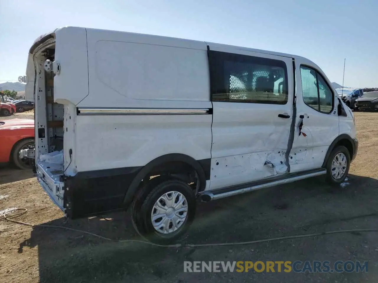 3 Фотография поврежденного автомобиля 1FTBR1Y8XRKA71402 FORD TRANSIT 2024