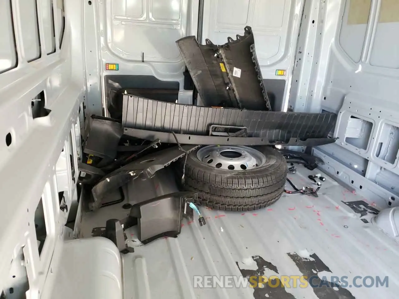 13 Фотография поврежденного автомобиля 1FTBW3UGXRKA44492 FORD TRANSIT 2024