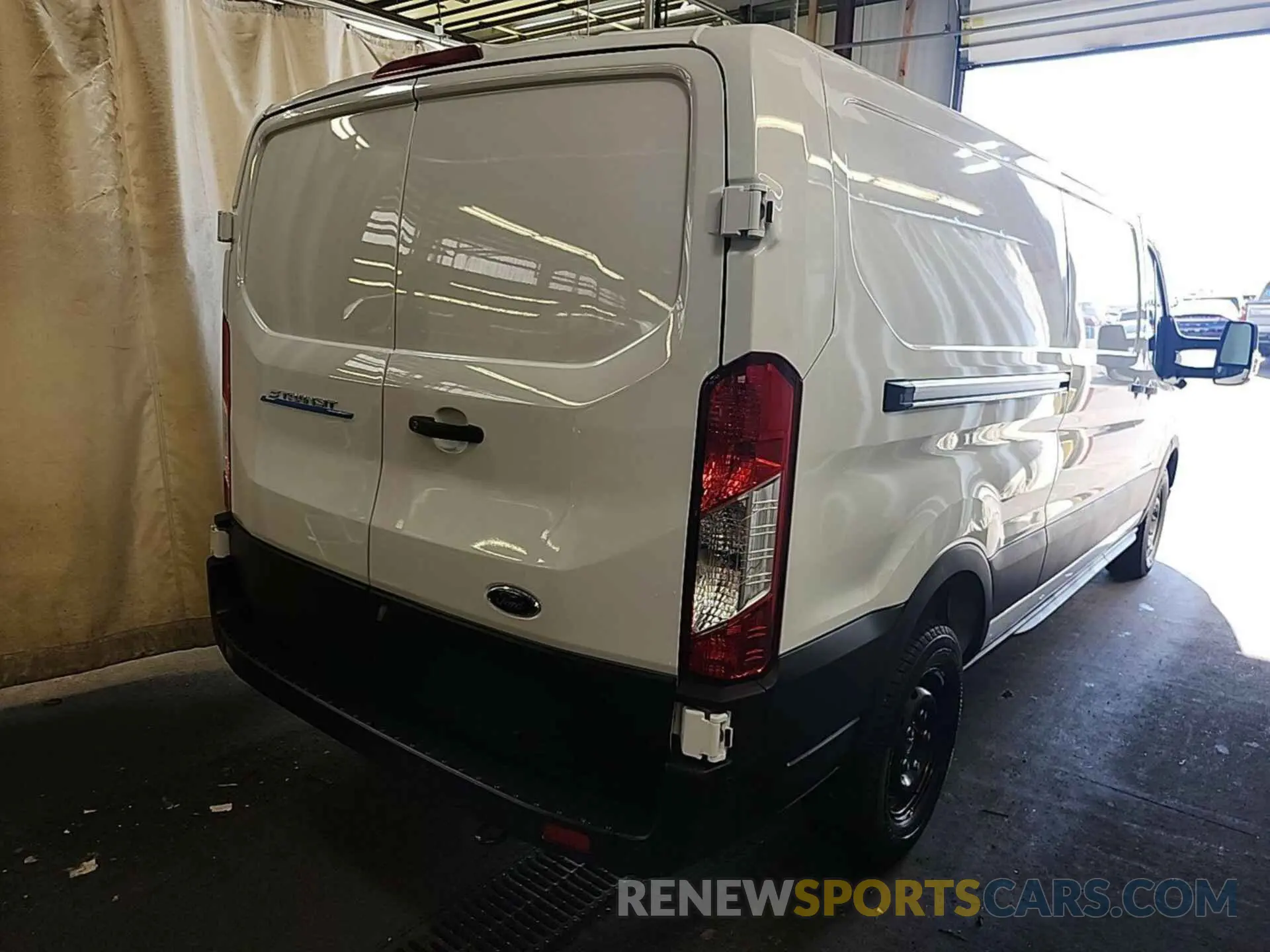 23 Photograph of a damaged car 1FTBW1YM1SKA12928 FORD TRANSIT 2025