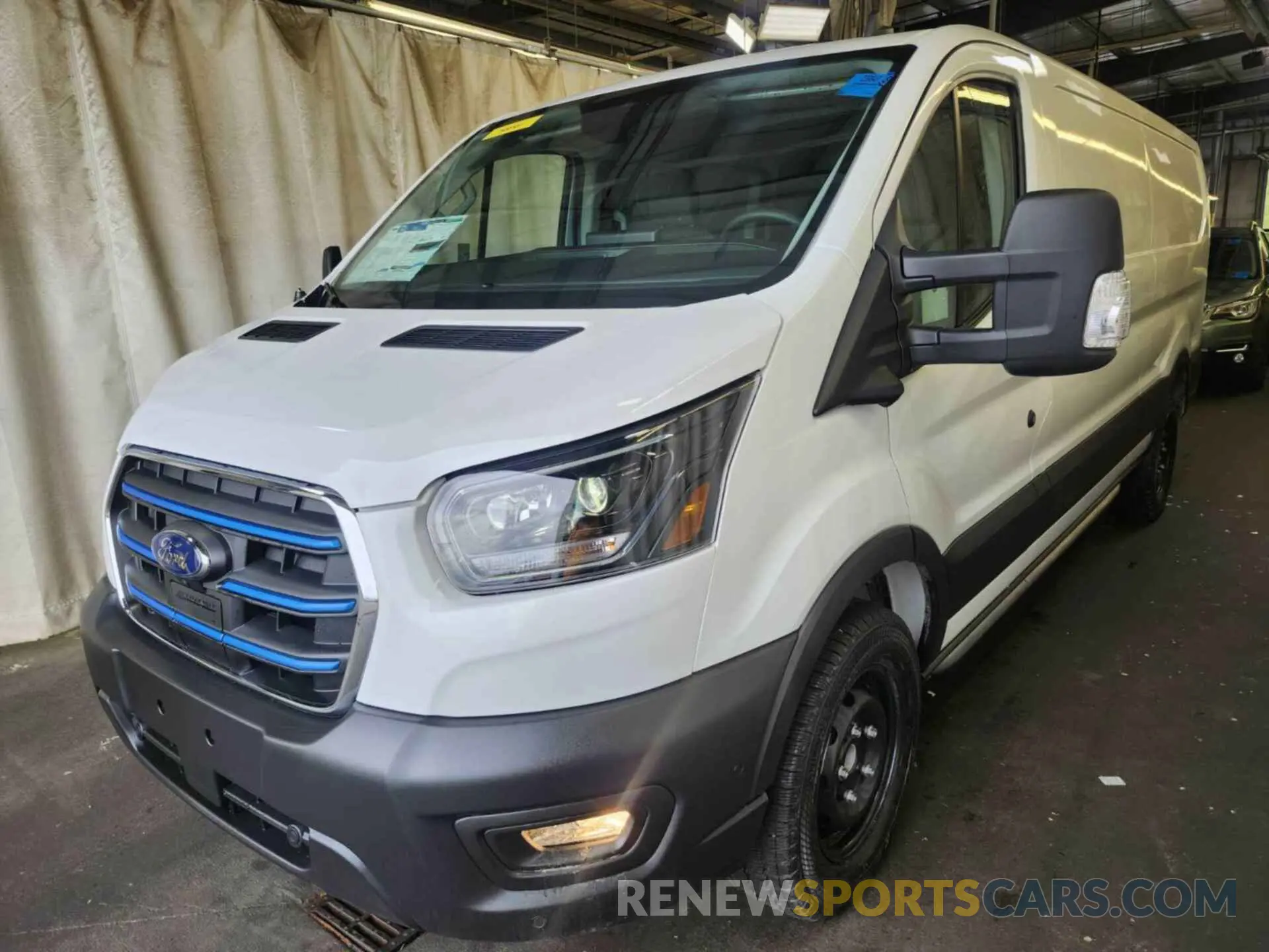 18 Фотография поврежденного автомобиля 1FTBW1YM2SKA13067 FORD TRANSIT 2025