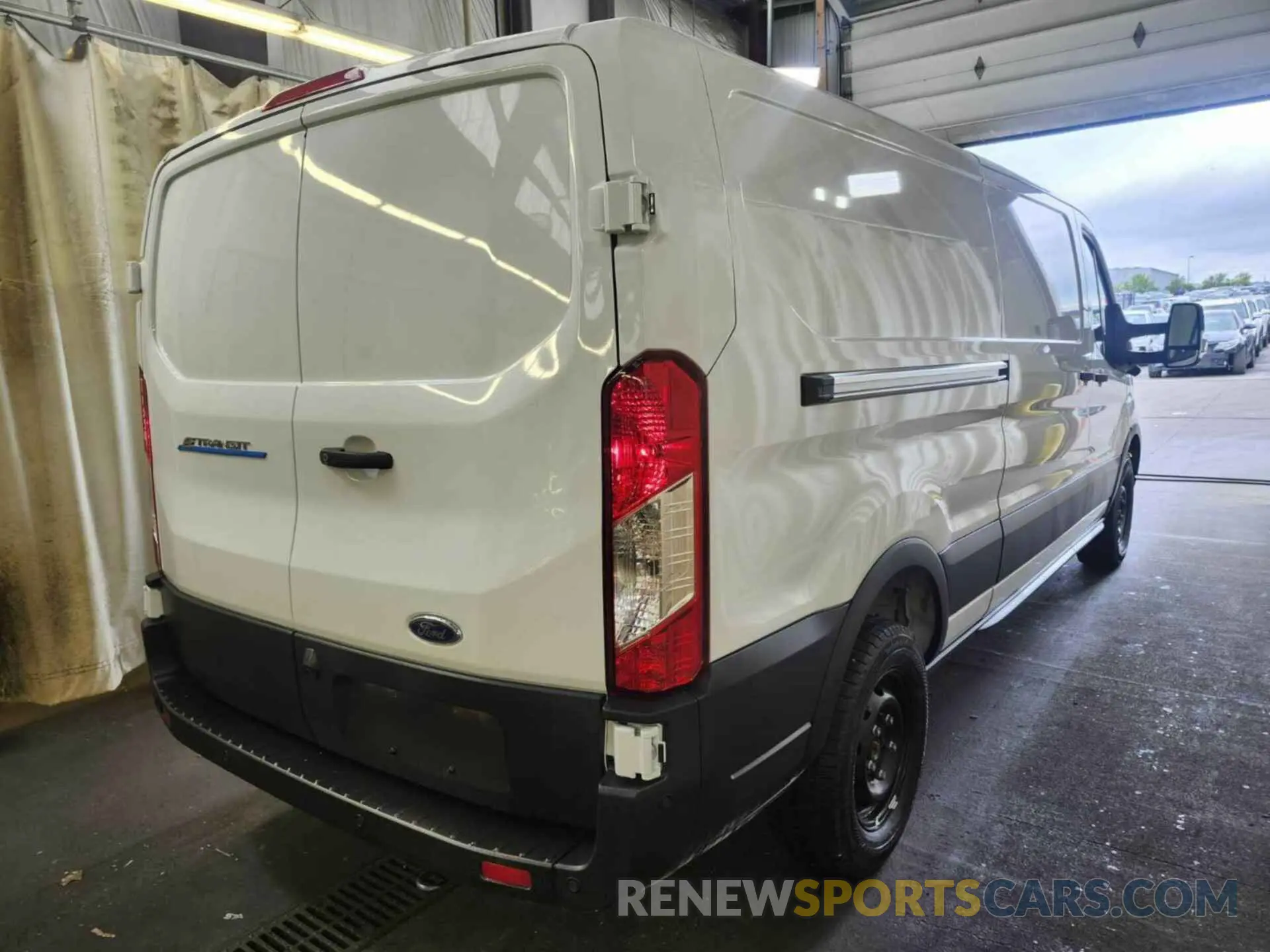 2 Фотография поврежденного автомобиля 1FTBW1YM2SKA13067 FORD TRANSIT 2025