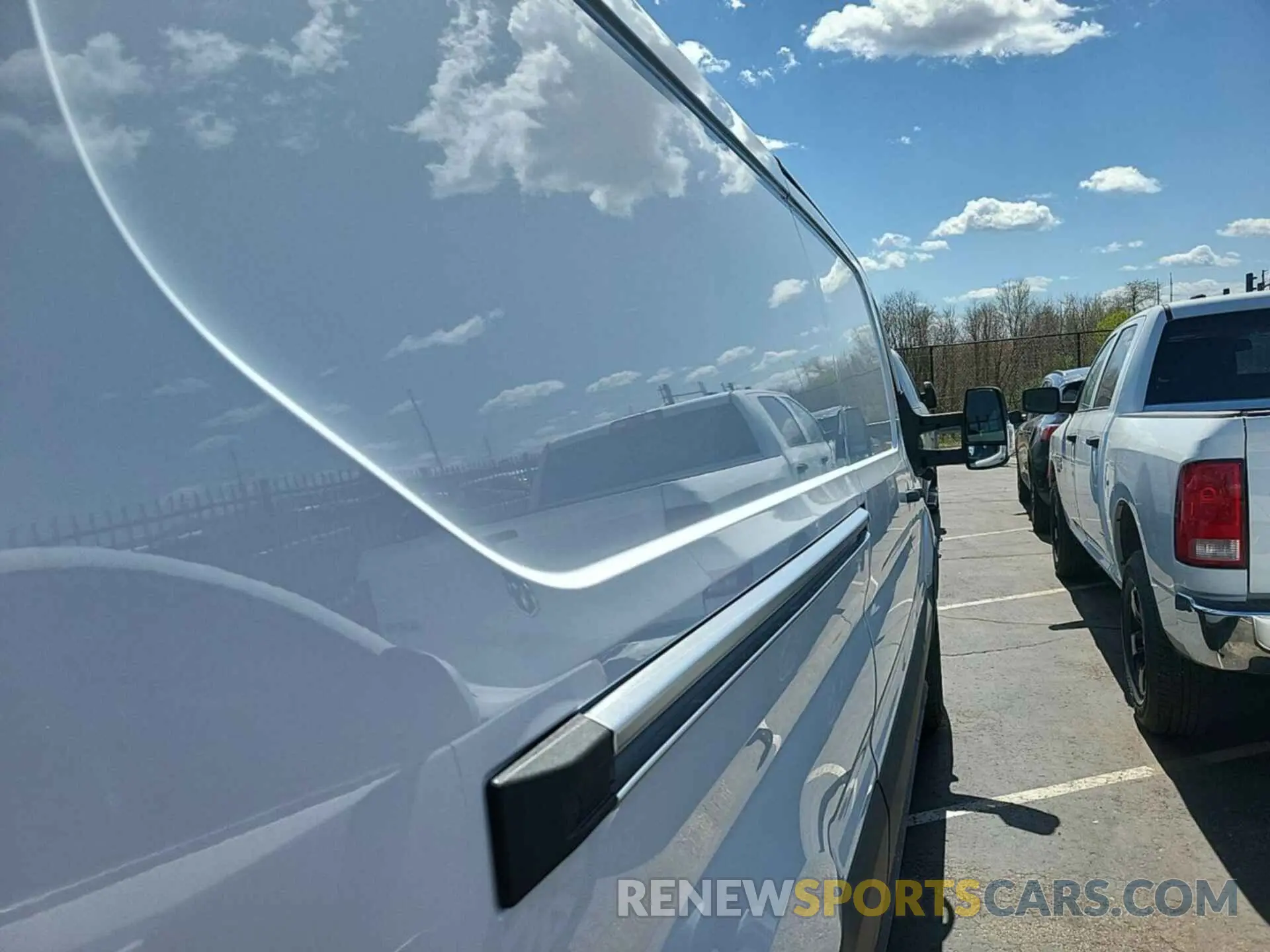 9 Фотография поврежденного автомобиля 1FTBW1YM2SKA13067 FORD TRANSIT 2025