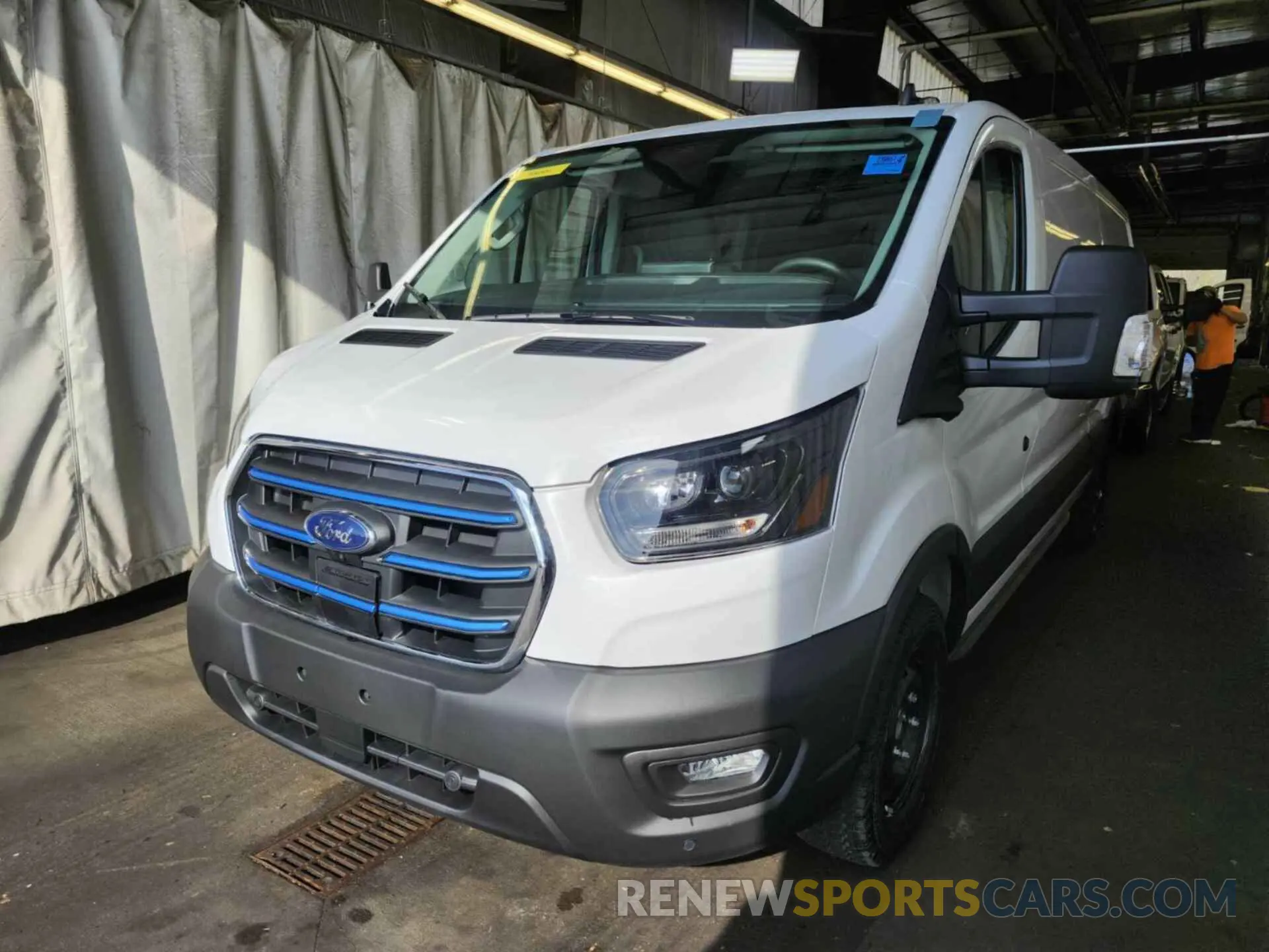 22 Photograph of a damaged car 1FTBW1YM5SKA13046 FORD TRANSIT 2025