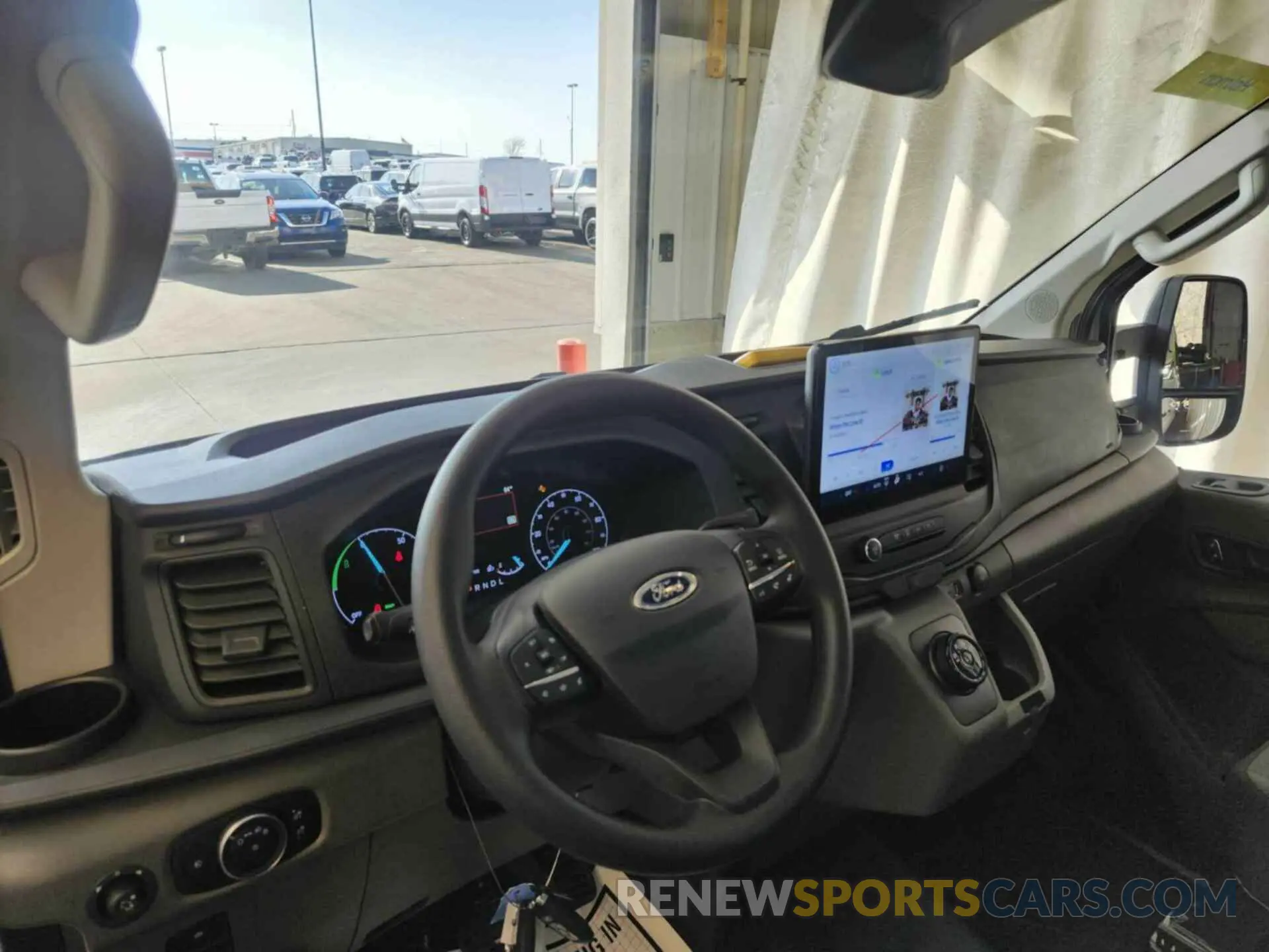 21 Фотография поврежденного автомобиля 1FTBW1YM6SKA13038 FORD TRANSIT 2025