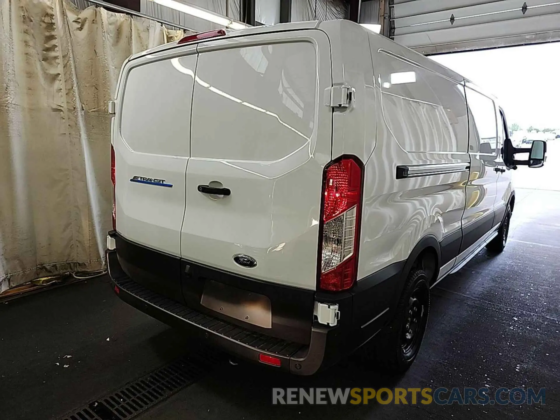 12 Photograph of a damaged car 1FTBW1YMXSKA13043 FORD TRANSIT 2025