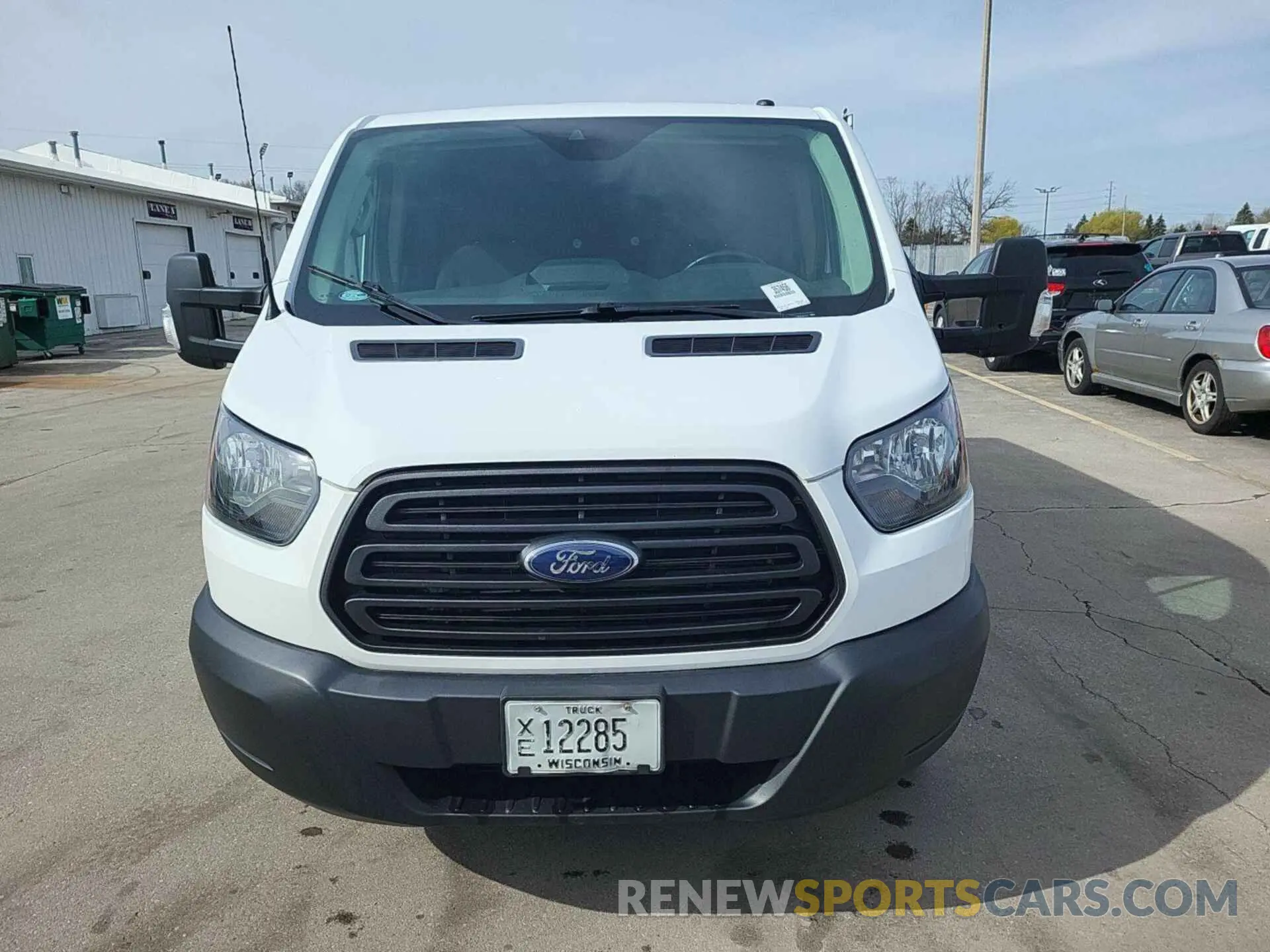 28 Photograph of a damaged car 1FTYR1YG0KKB40153 FORD TRANSIT-250 2019