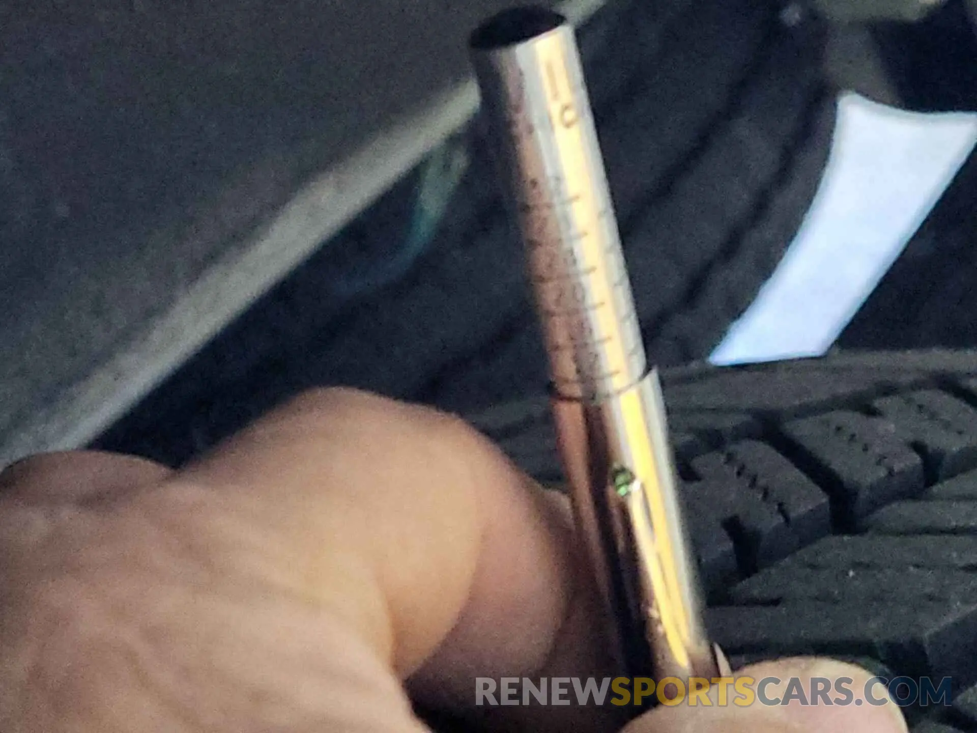 4 Photograph of a damaged car 1FTYR1YG0KKB40153 FORD TRANSIT-250 2019