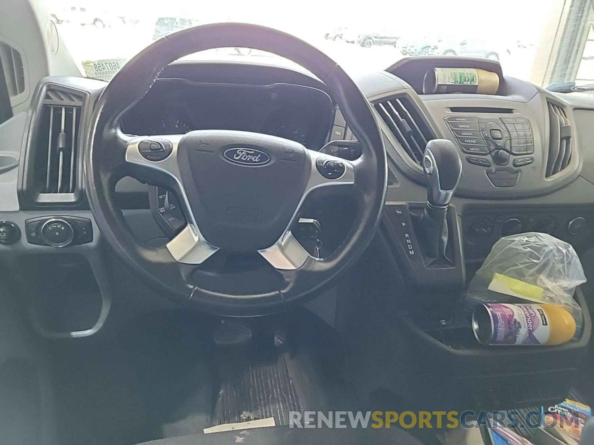 19 Фотография поврежденного автомобиля 1FTYR1YG2KKA40832 FORD TRANSIT-250 2019