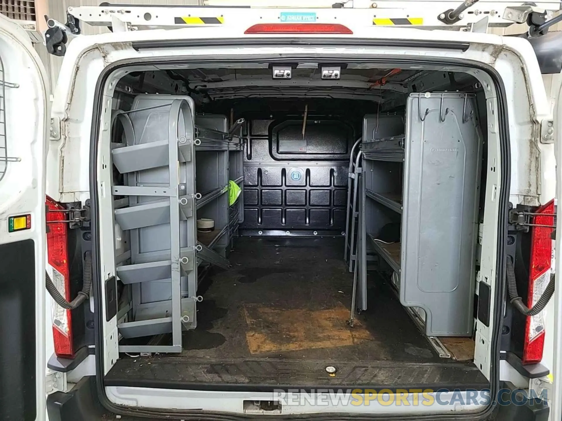 7 Фотография поврежденного автомобиля 1FTYR1YG2KKA40832 FORD TRANSIT-250 2019
