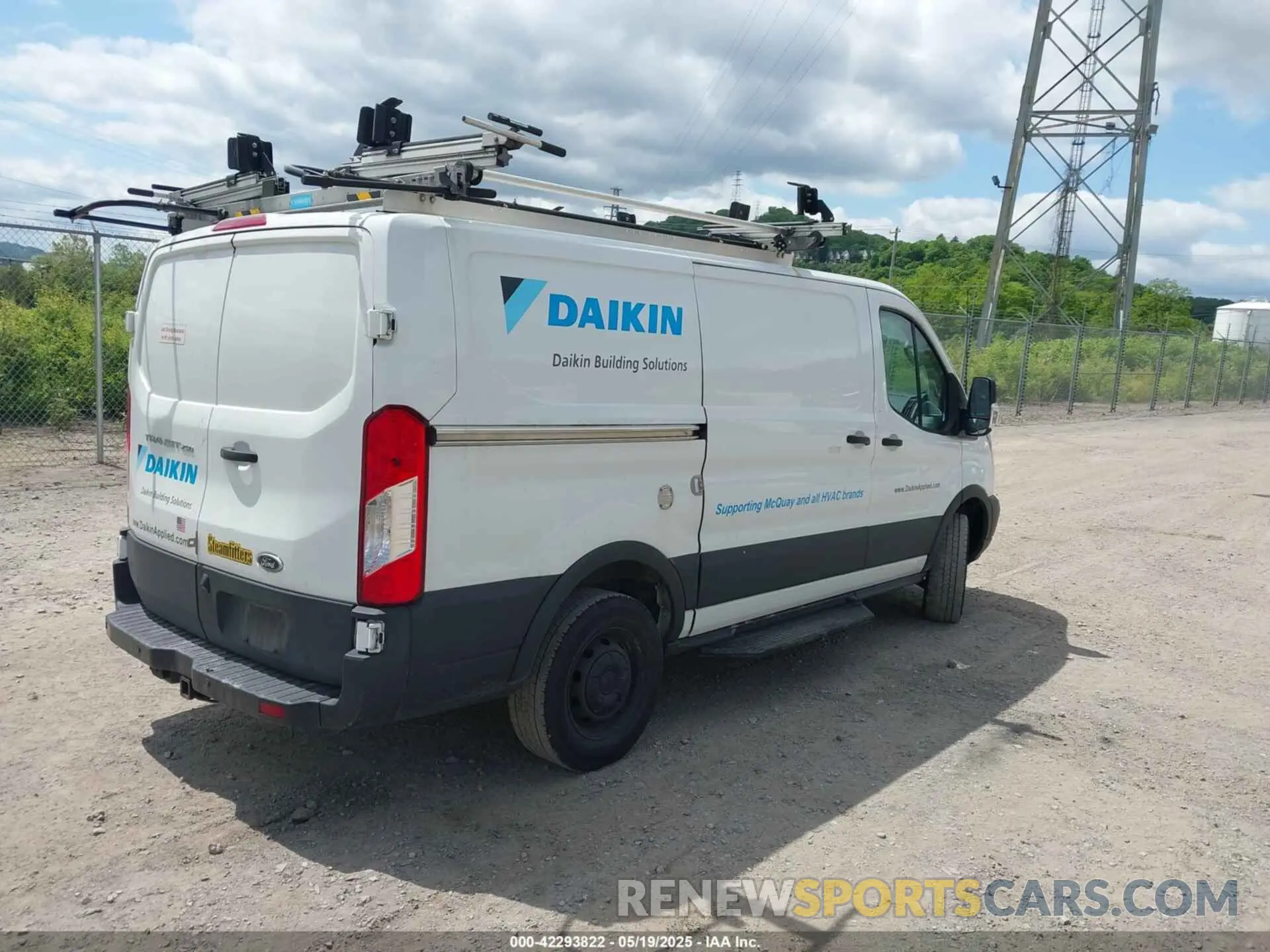 4 Photograph of a damaged car 1FTYR1YG3KKB67475 FORD TRANSIT-250 2019
