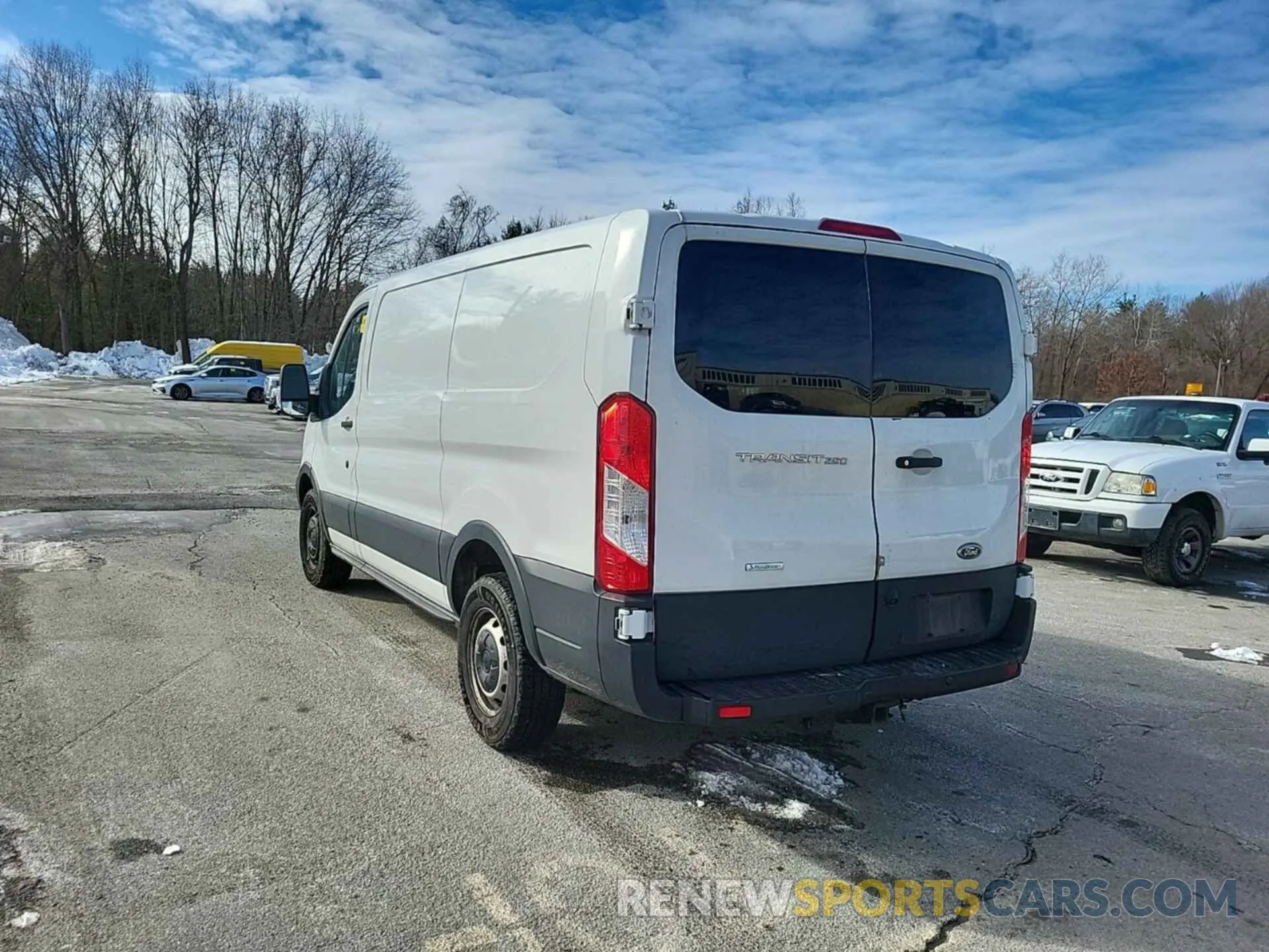 4 Photograph of a damaged car 1FTYR1YG4KKA50200 FORD TRANSIT-250 2019