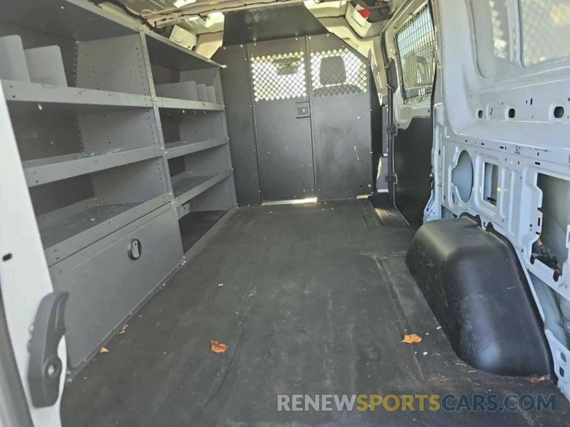 4 Photograph of a damaged car 1FTYR1YG5KKA54367 FORD TRANSIT-250 2019