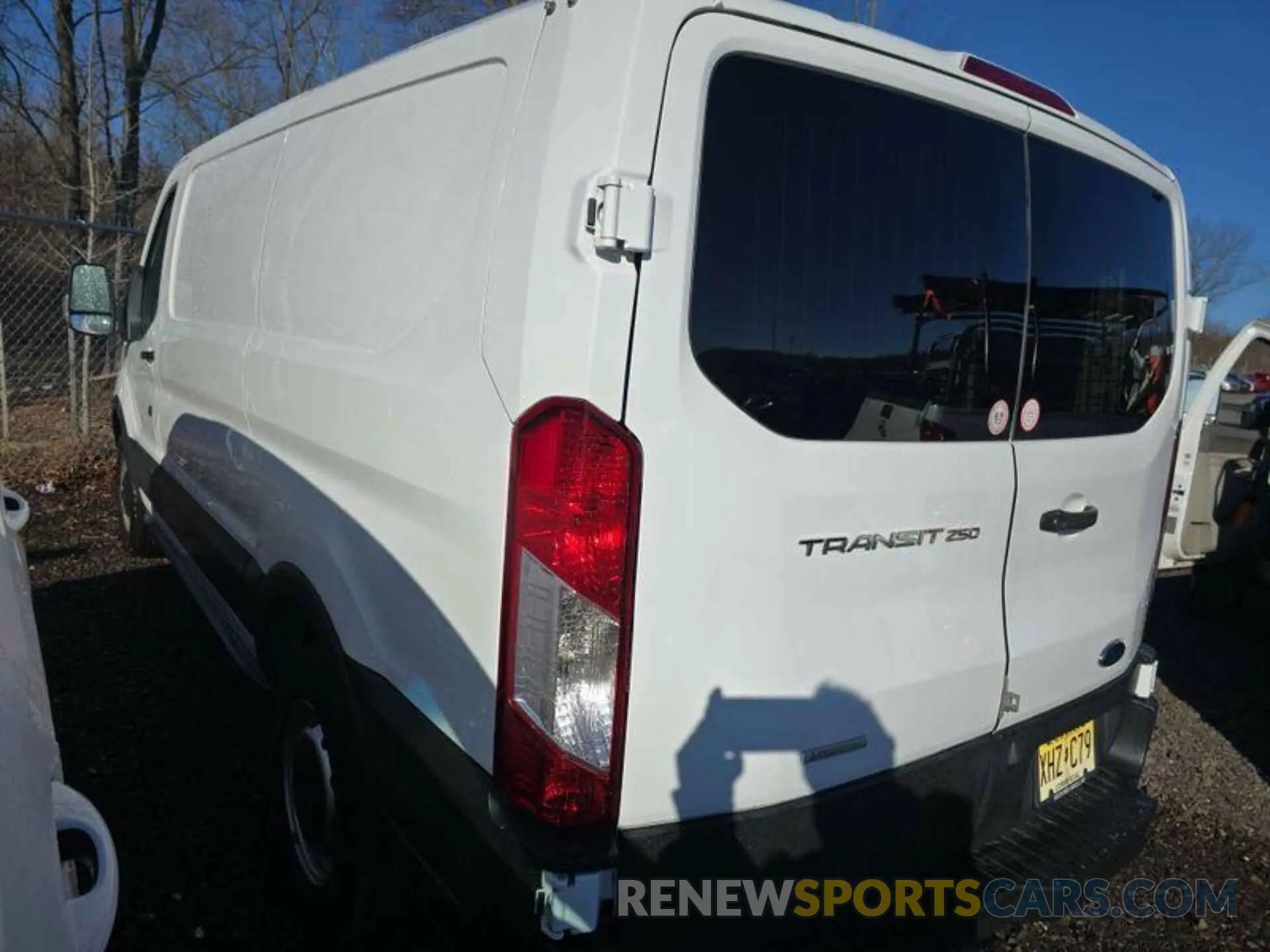 9 Photograph of a damaged car 1FTYR1YG5KKA54367 FORD TRANSIT-250 2019