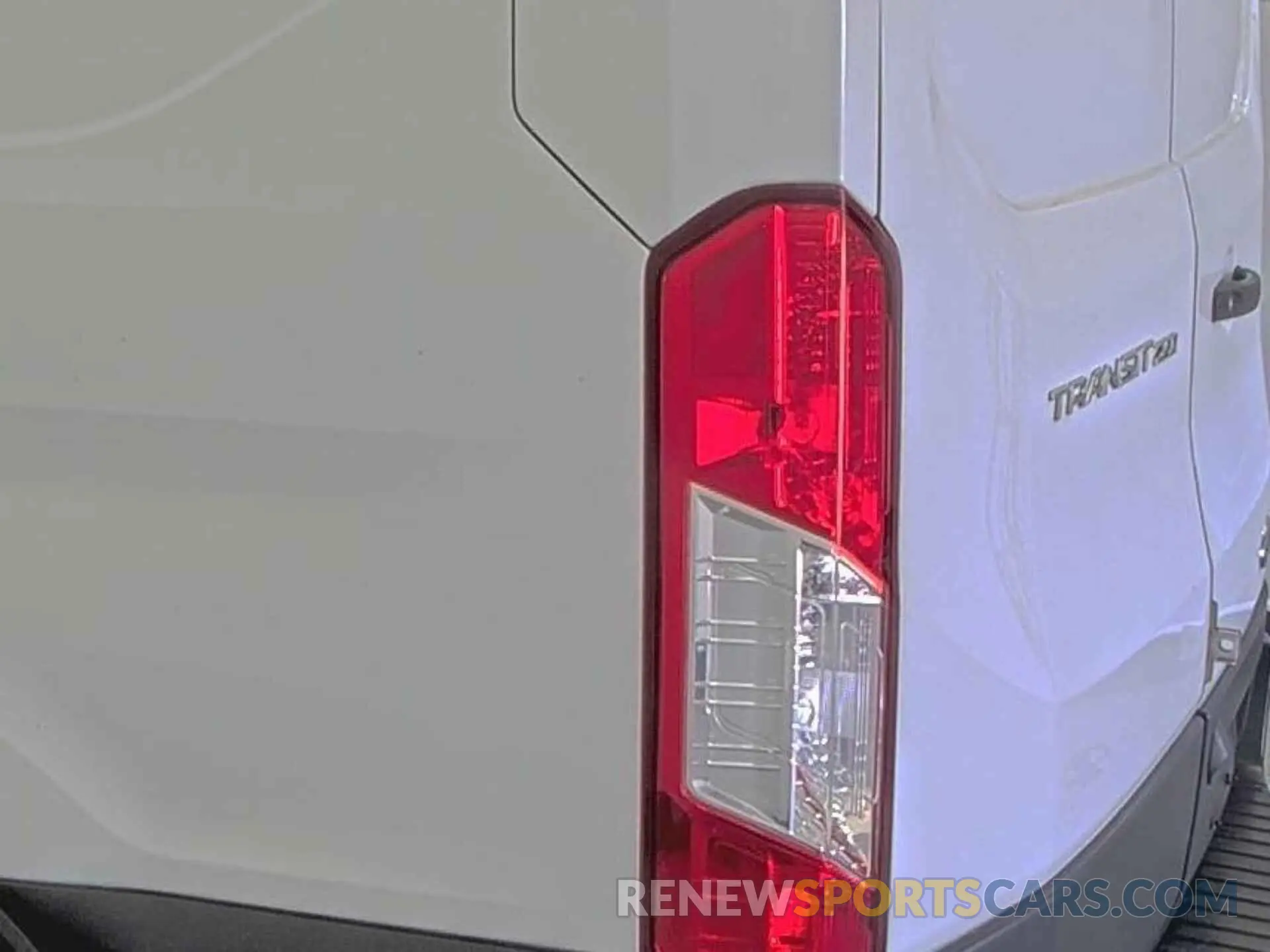 3 Photograph of a damaged car 1FTYR1YG5KKB80289 FORD TRANSIT-250 2019