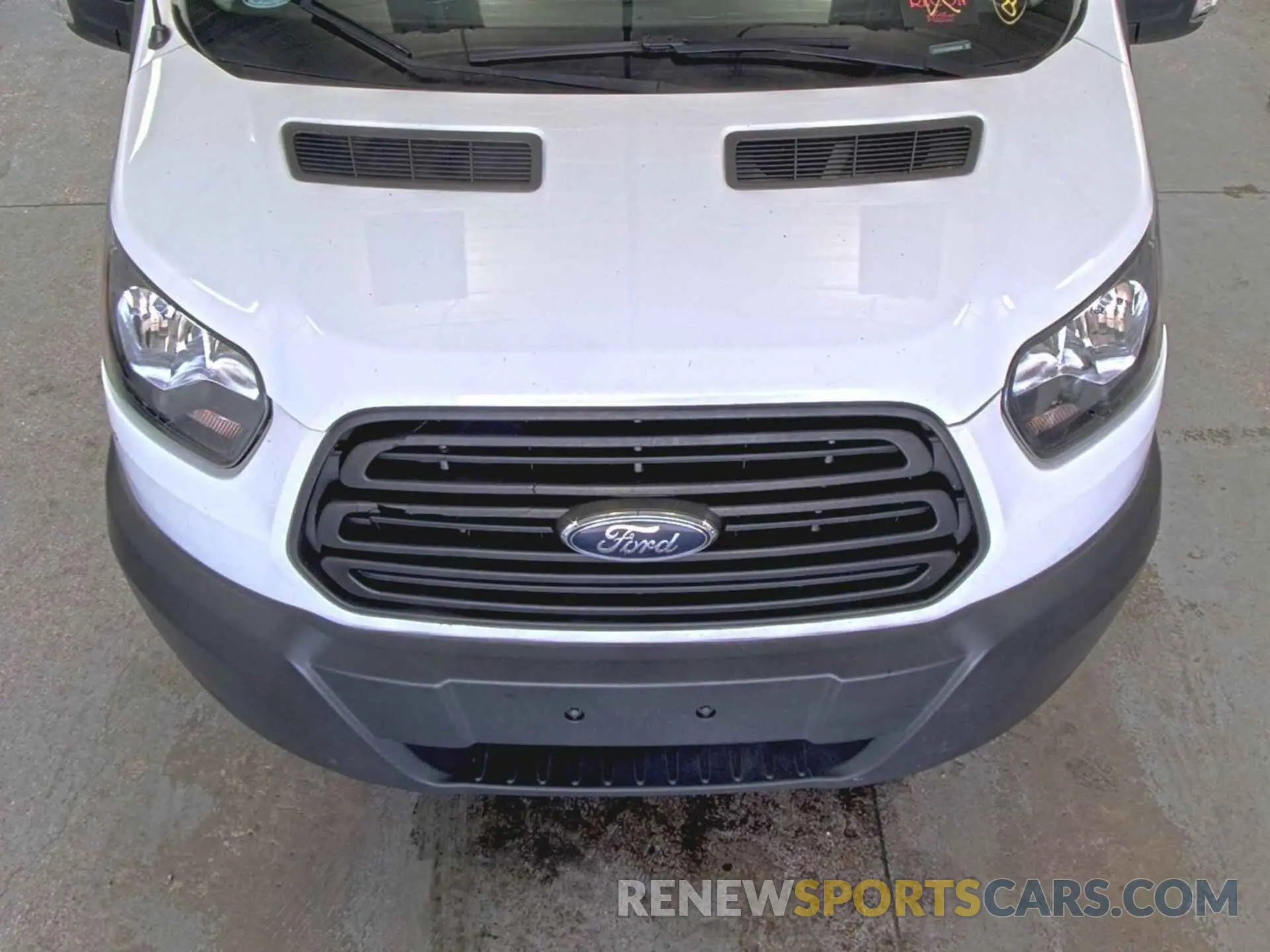 36 Photograph of a damaged car 1FTYR1YG5KKB80289 FORD TRANSIT-250 2019