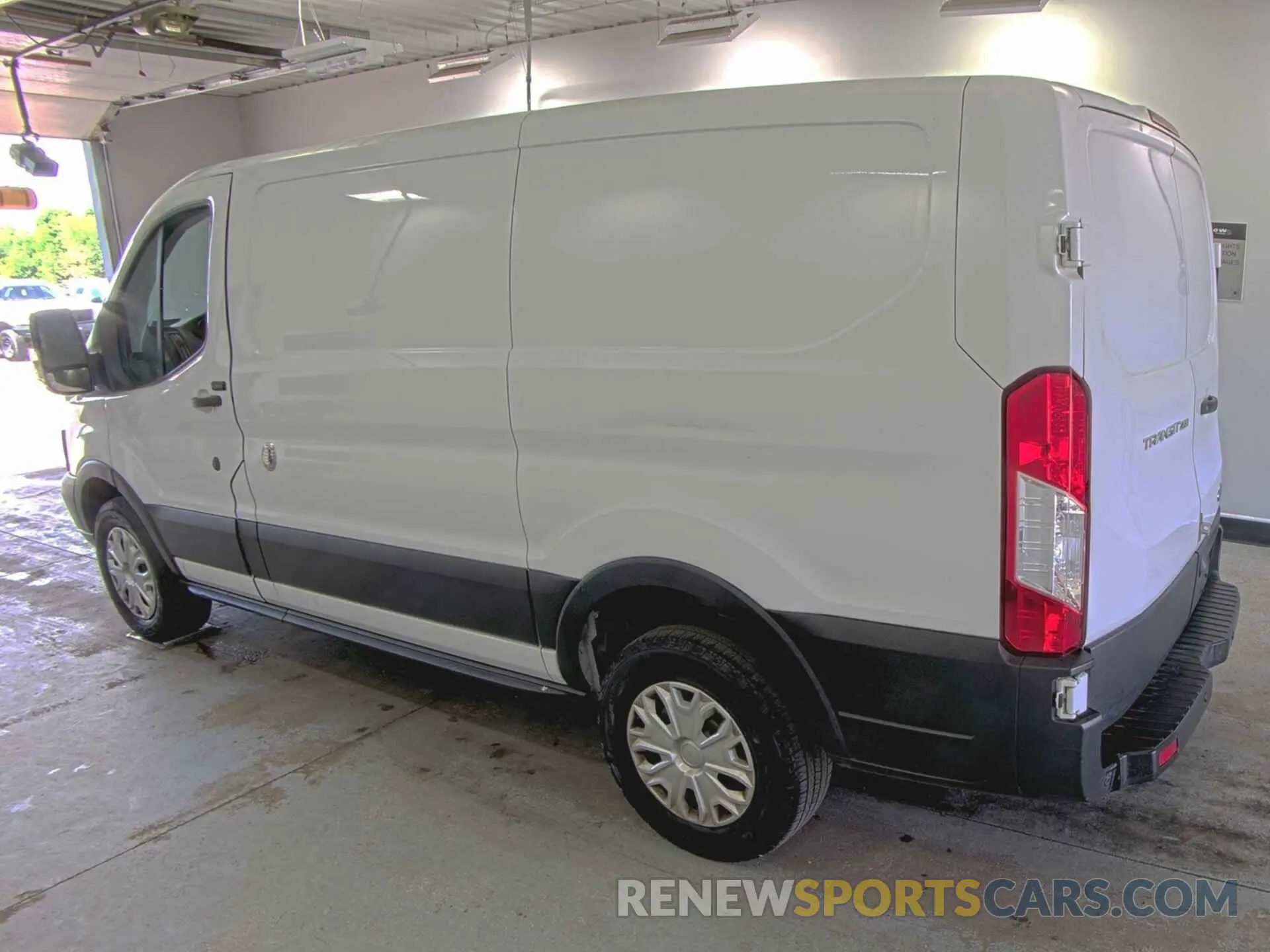 41 Photograph of a damaged car 1FTYR1YG5KKB80289 FORD TRANSIT-250 2019