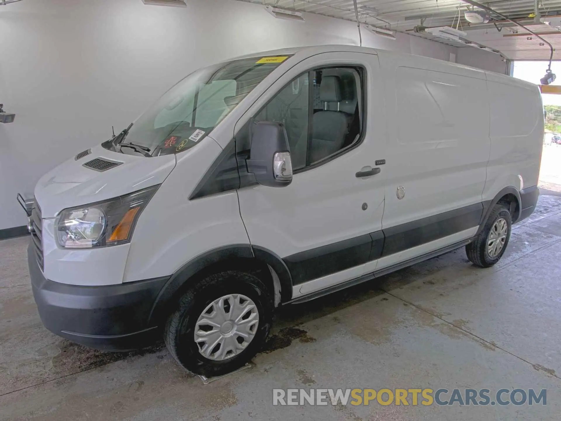 6 Photograph of a damaged car 1FTYR1YG5KKB80289 FORD TRANSIT-250 2019