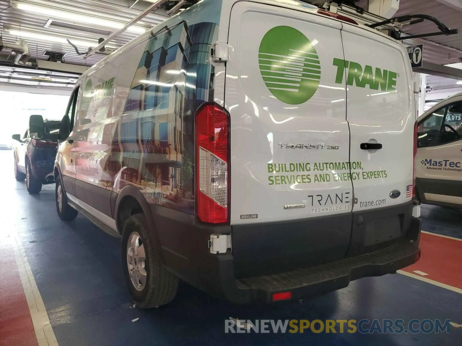 17 Фотография поврежденного автомобиля 1FTYR1YG9KKB43486 FORD TRANSIT-250 2019