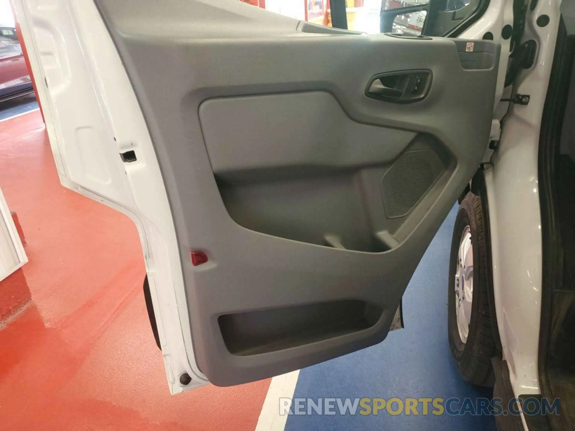 22 Фотография поврежденного автомобиля 1FTYR1YG9KKB43486 FORD TRANSIT-250 2019