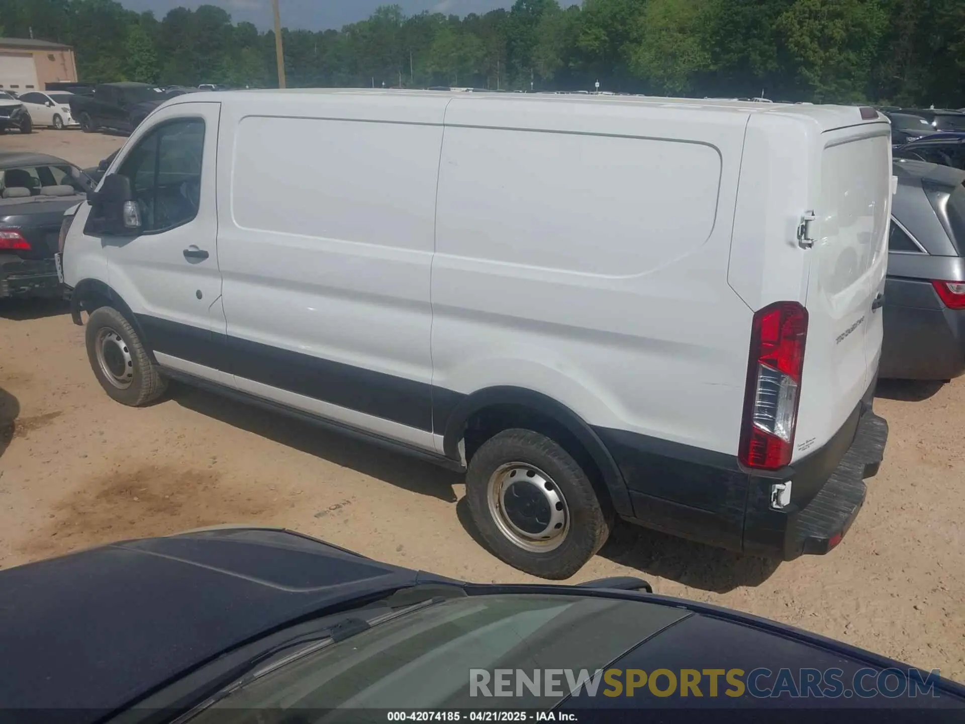 3 Photograph of a damaged car 1FTYR1YM5KKB09311 FORD TRANSIT-250 2019