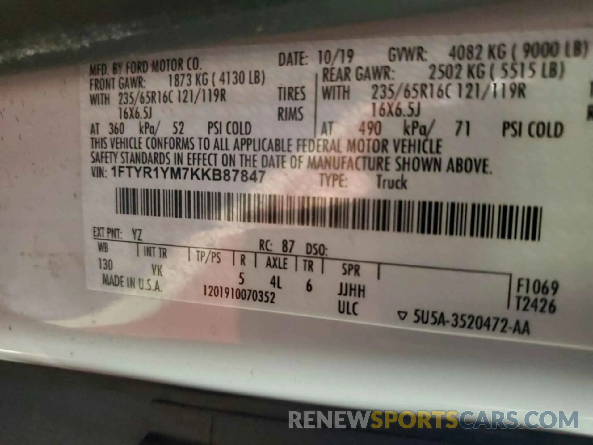 30 Photograph of a damaged car 1FTYR1YM7KKB87847 FORD TRANSIT-250 2019