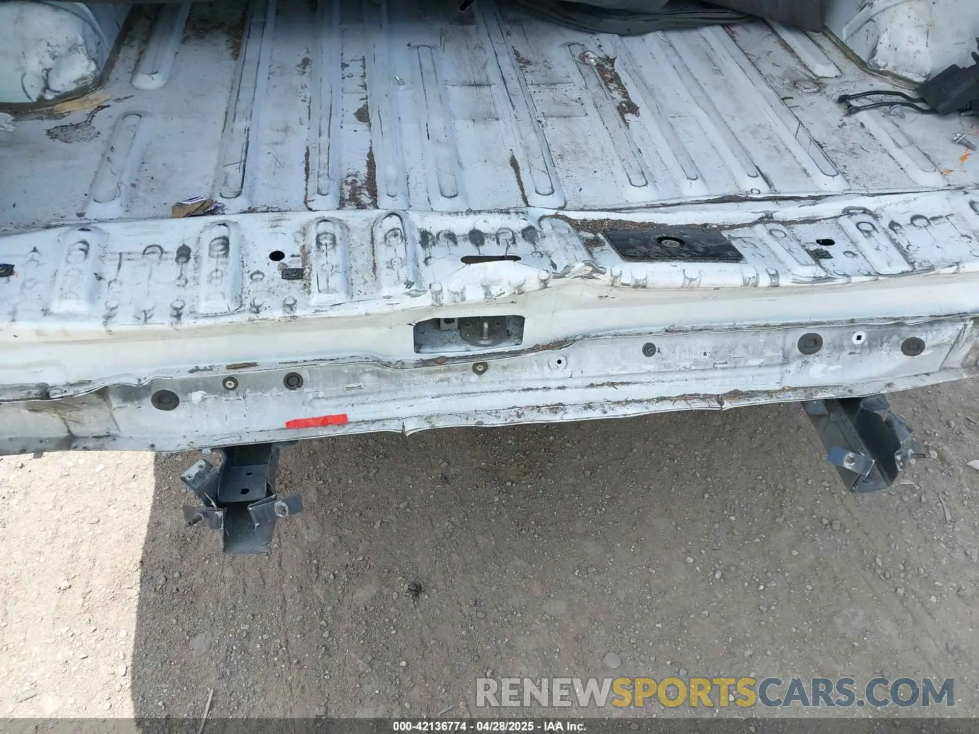 6 Фотография поврежденного автомобиля 1FTYR1ZM0KKA86342 FORD TRANSIT-250 2019