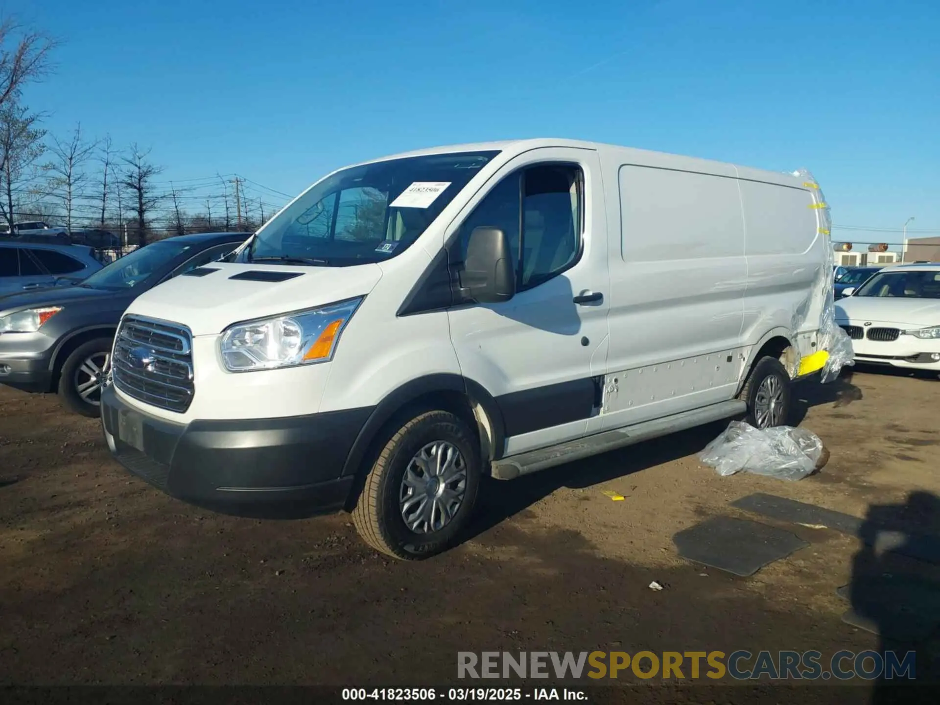 2 Фотография поврежденного автомобиля 1FTYR1ZM1KKB01558 FORD TRANSIT-250 2019