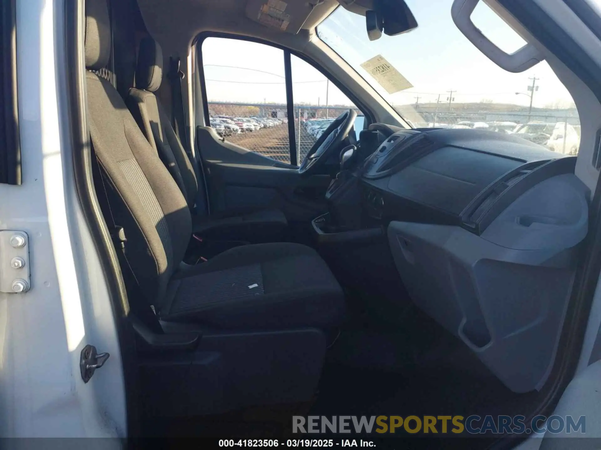 5 Фотография поврежденного автомобиля 1FTYR1ZM1KKB01558 FORD TRANSIT-250 2019