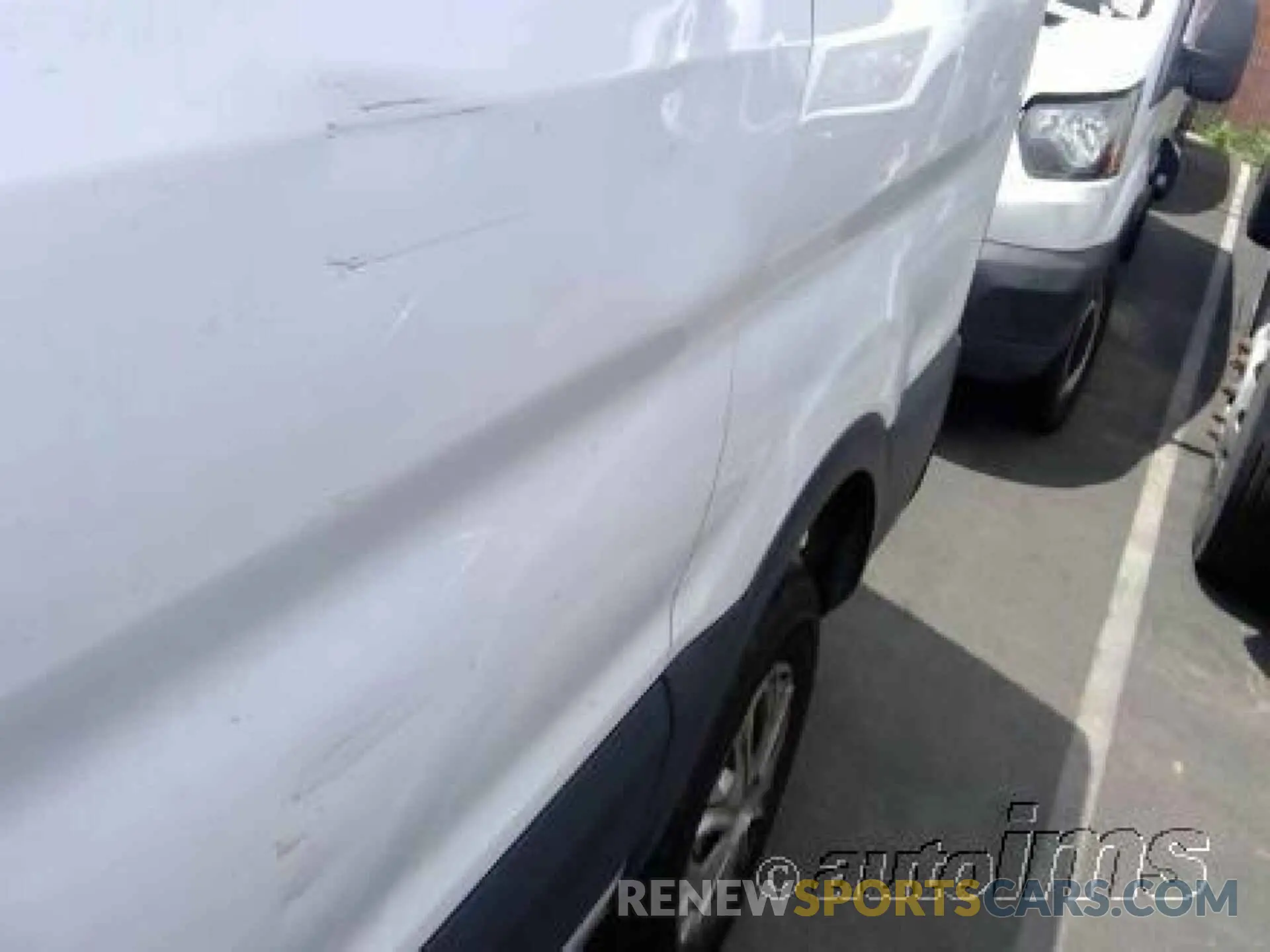 10 Photograph of a damaged car 1FTYR1ZM3KKB20418 FORD TRANSIT-250 2019