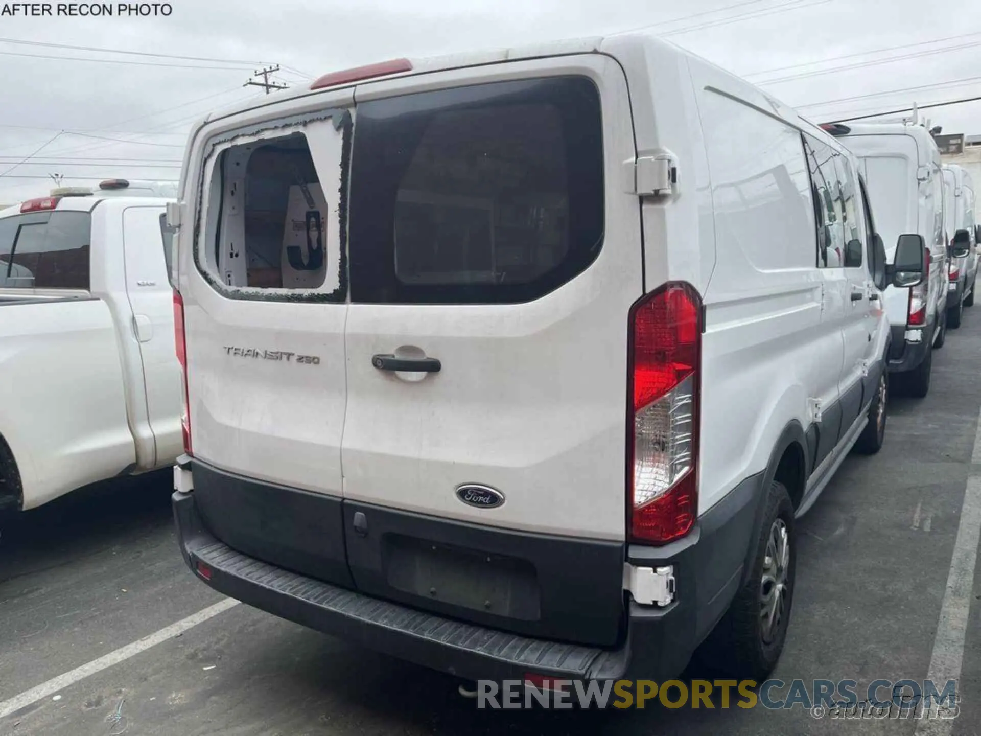 4 Photograph of a damaged car 1FTYR1ZM3KKB20418 FORD TRANSIT-250 2019