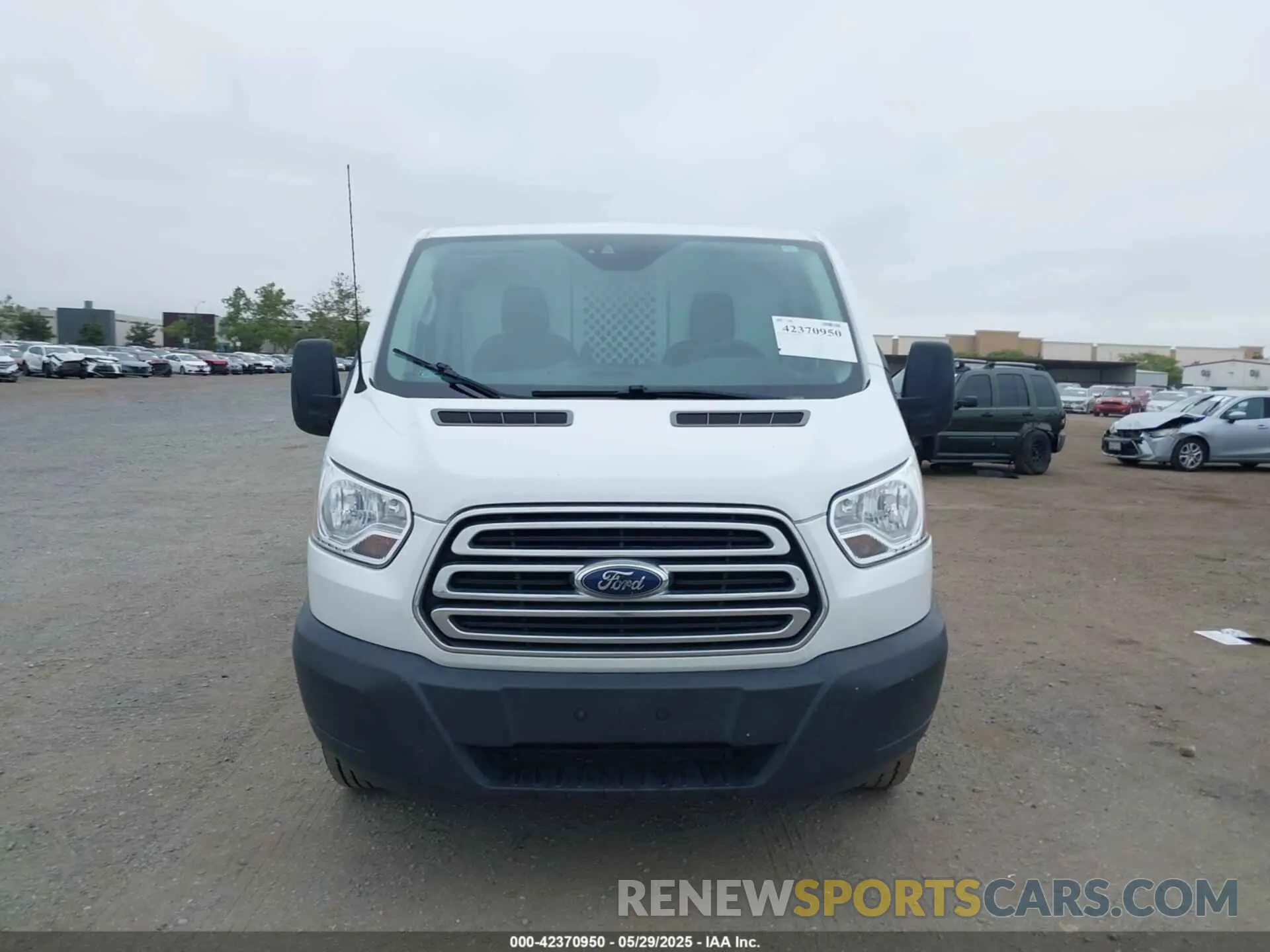 12 Фотография поврежденного автомобиля 1FTYR1ZM4KKB36594 FORD TRANSIT-250 2019