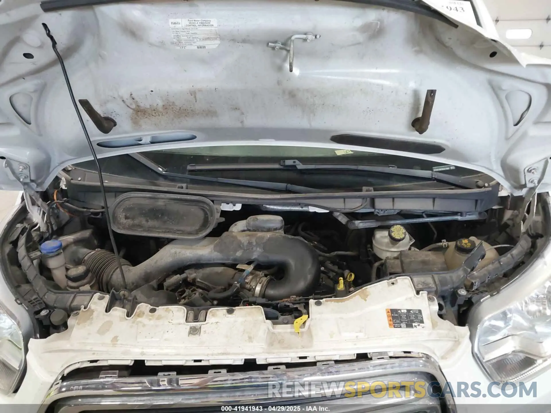 10 Фотография поврежденного автомобиля 1FTYR1ZM7KKA71062 FORD TRANSIT-250 2019