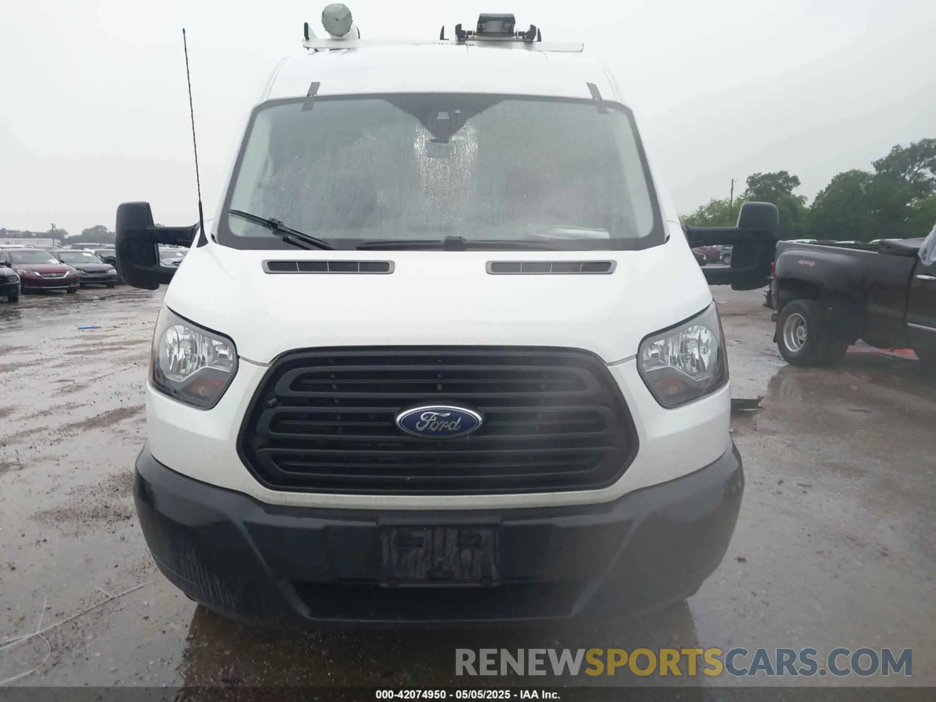 12 Фотография поврежденного автомобиля 1FTYR2CG9KKB86352 FORD TRANSIT-250 2019