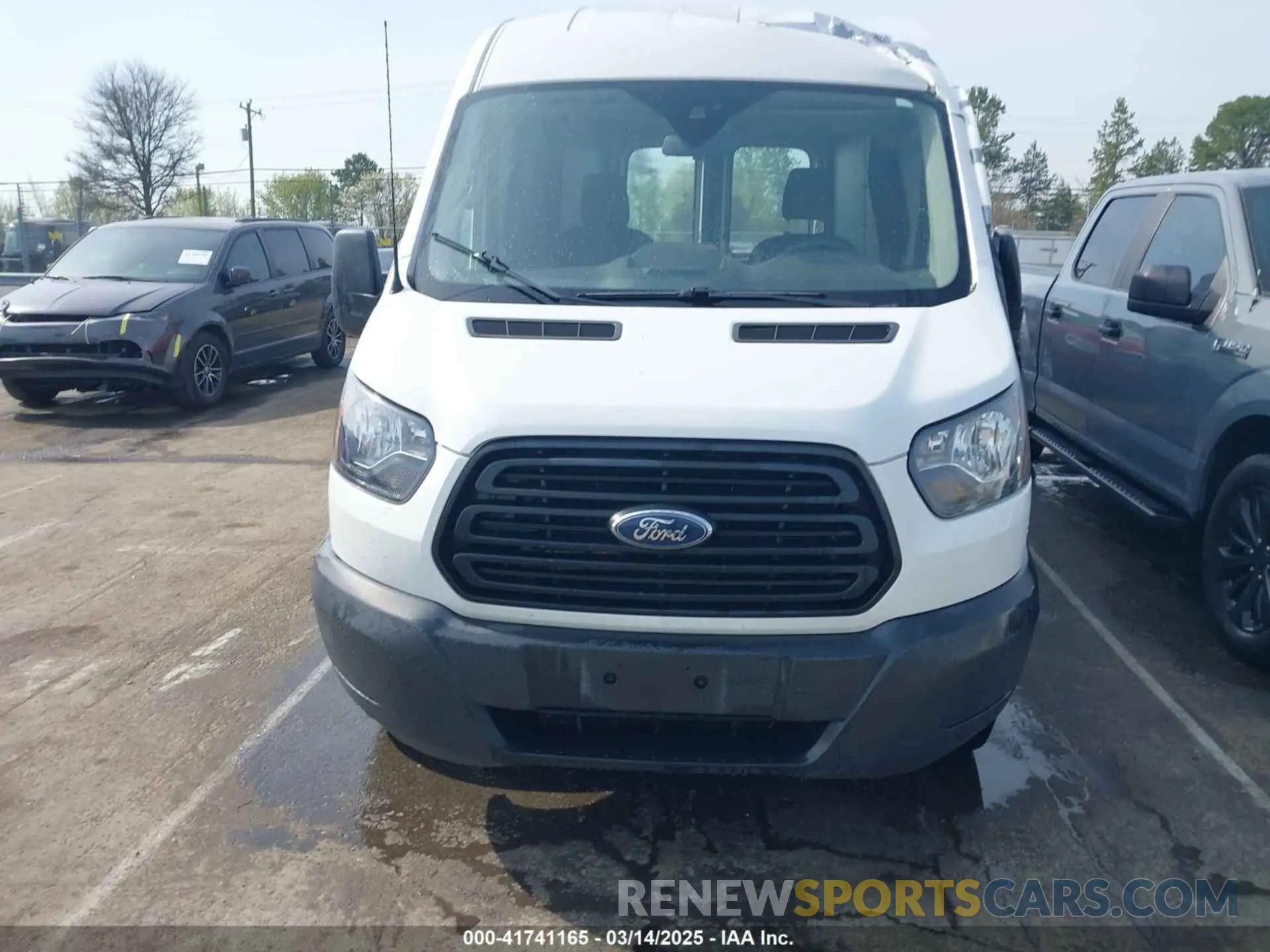 12 Photograph of a damaged car 1FTYR2CM0KKA87201 FORD TRANSIT-250 2019