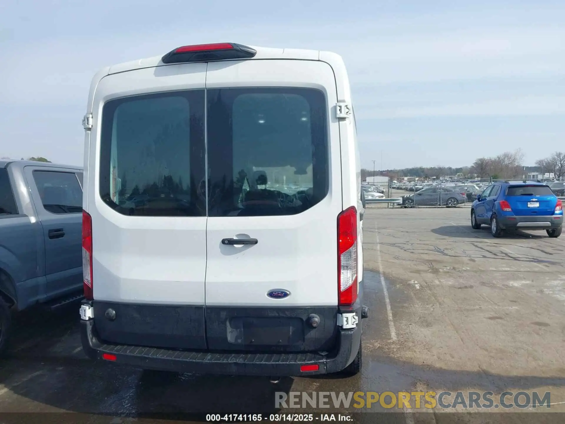 16 Photograph of a damaged car 1FTYR2CM0KKA87201 FORD TRANSIT-250 2019