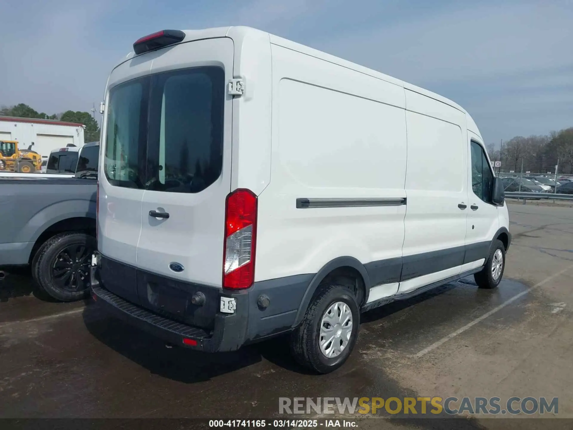 4 Photograph of a damaged car 1FTYR2CM0KKA87201 FORD TRANSIT-250 2019