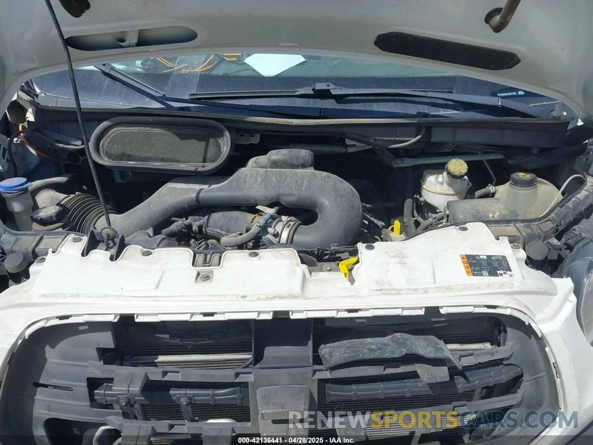 10 Photograph of a damaged car 1FTYR2CM1KKB11022 FORD TRANSIT-250 2019