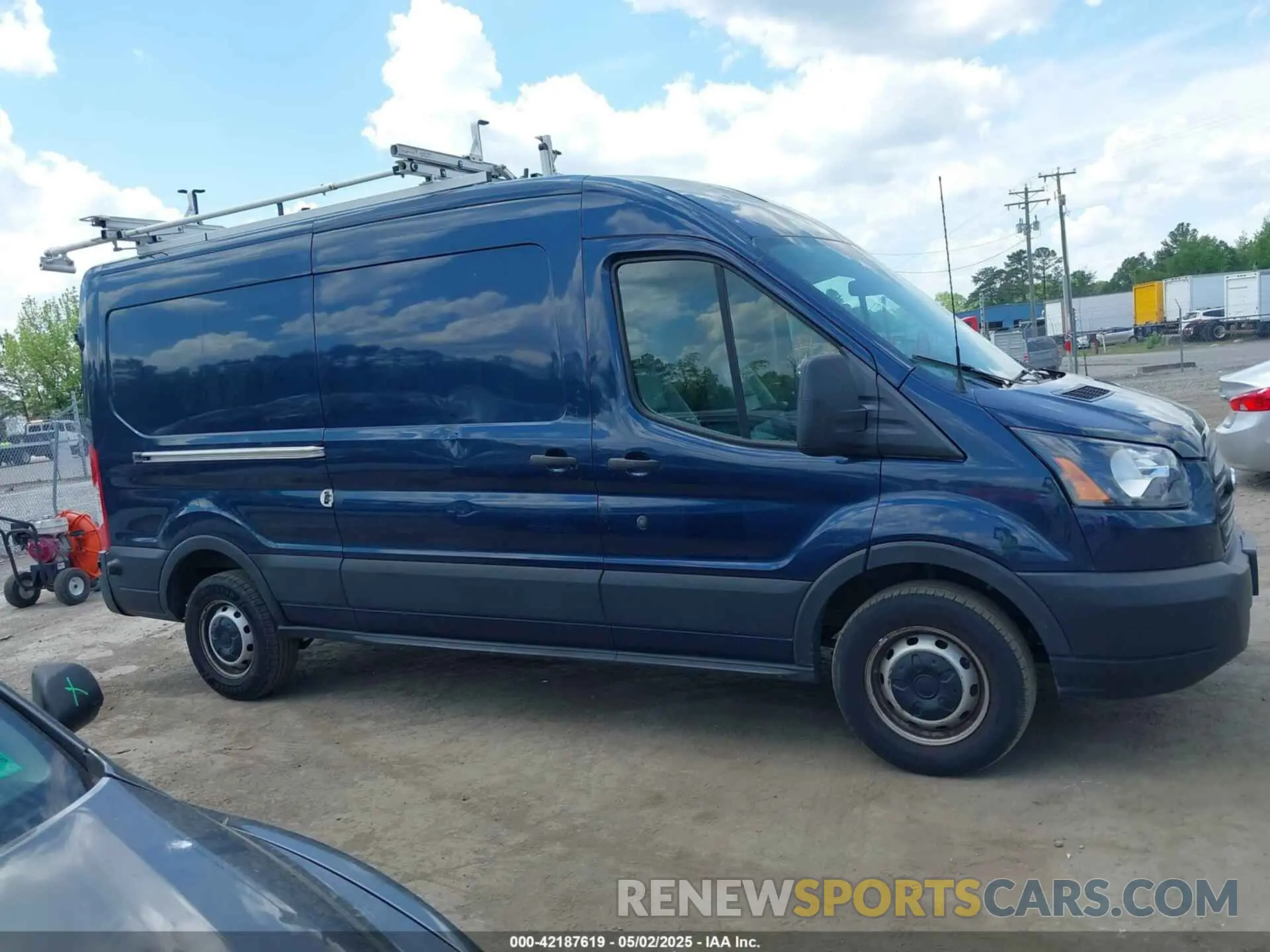 13 Photograph of a damaged car 1FTYR2CM7KKA11264 FORD TRANSIT-250 2019