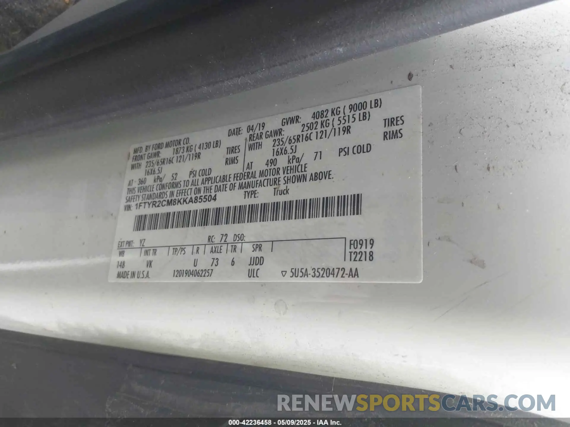 9 Photograph of a damaged car 1FTYR2CM8KKA85504 FORD TRANSIT-250 2019