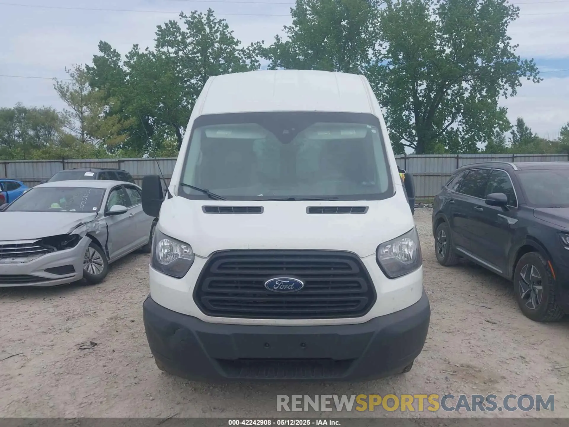 13 Фотография поврежденного автомобиля 1FTYR2XM6KKB14847 FORD TRANSIT-250 2019
