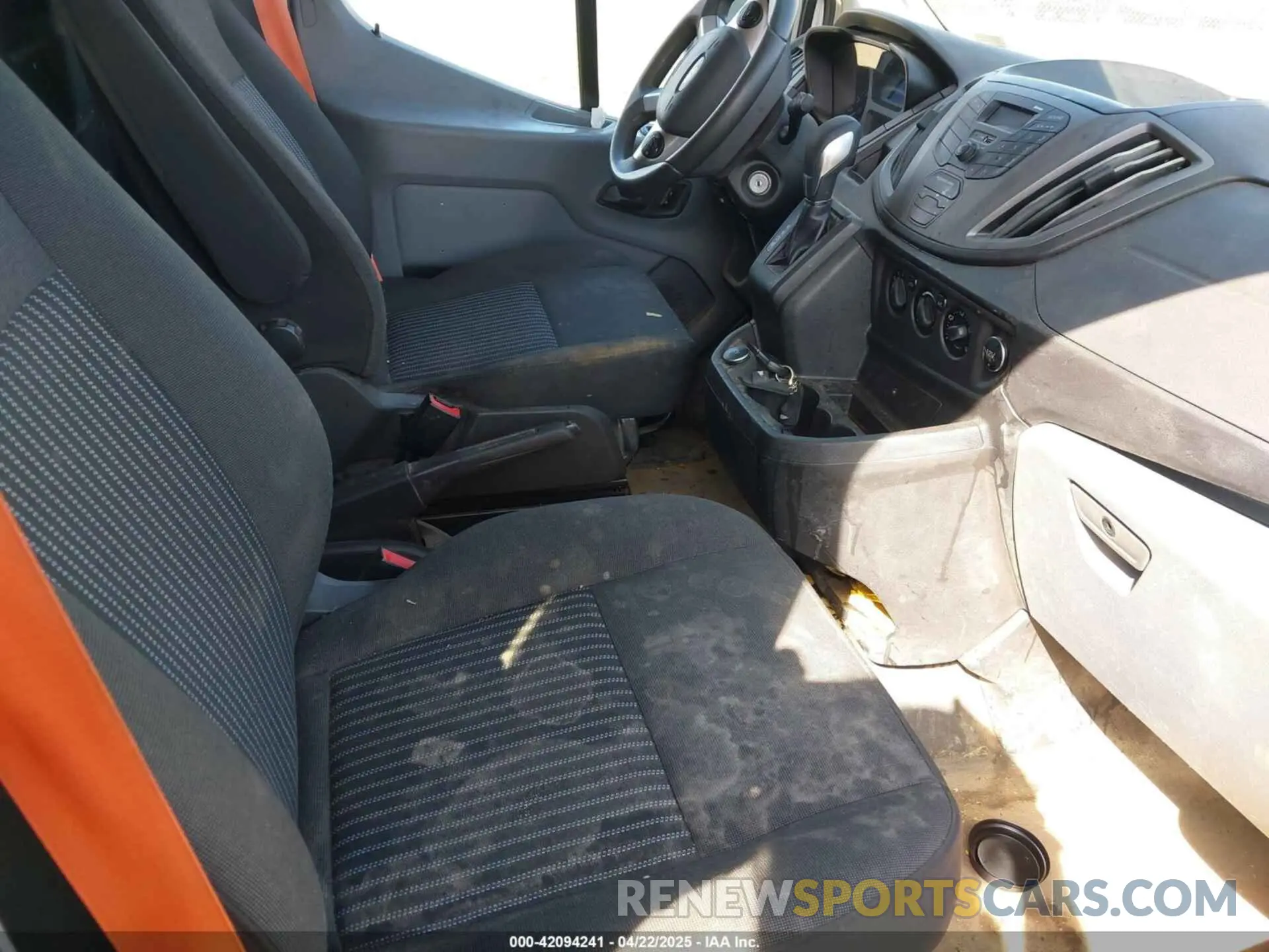 5 Фотография поврежденного автомобиля 1FTYR2ZM1KKA68132 FORD TRANSIT-250 2019