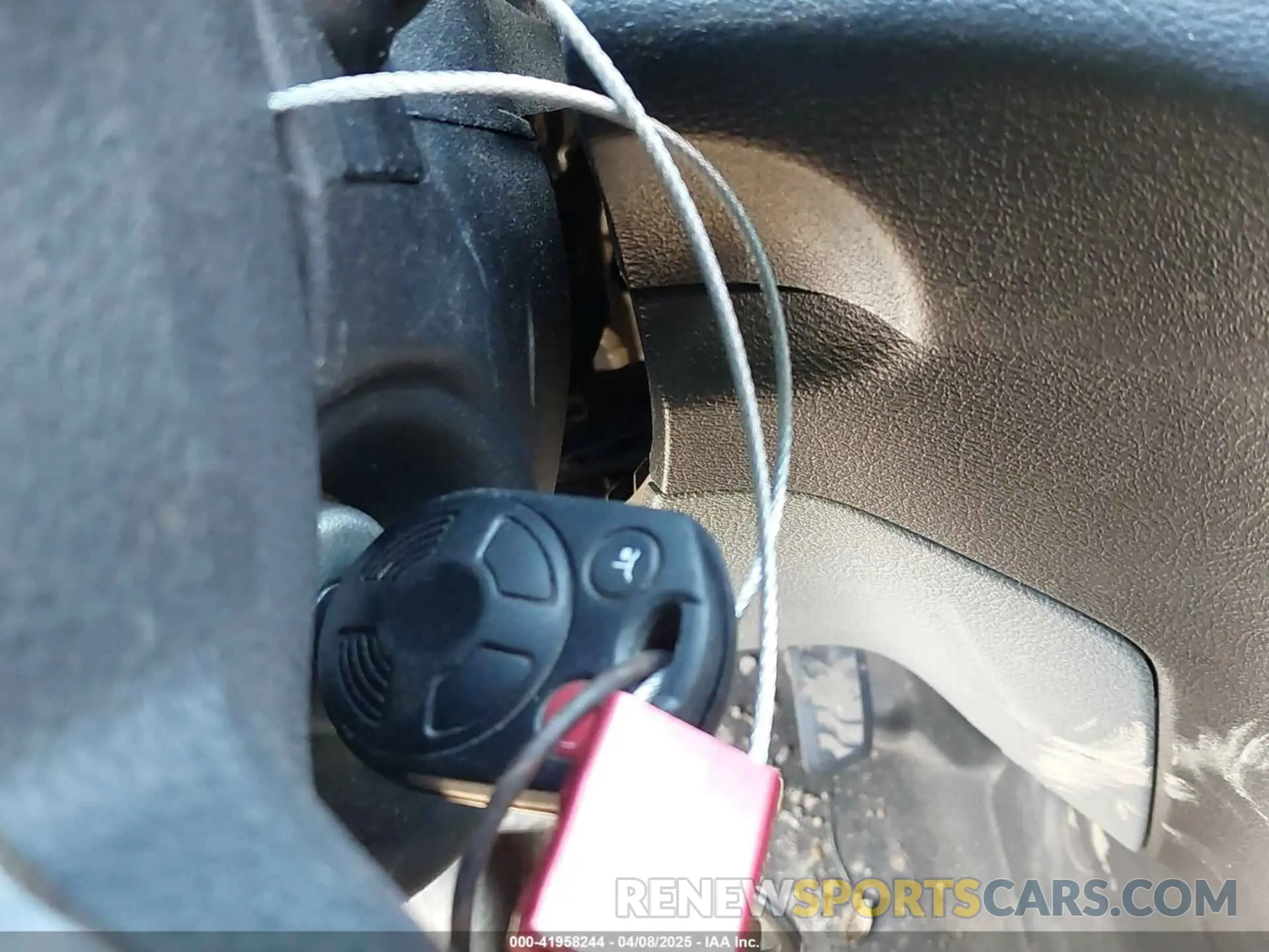 11 Photograph of a damaged car 1FTYR2ZM5KKB12066 FORD TRANSIT-250 2019