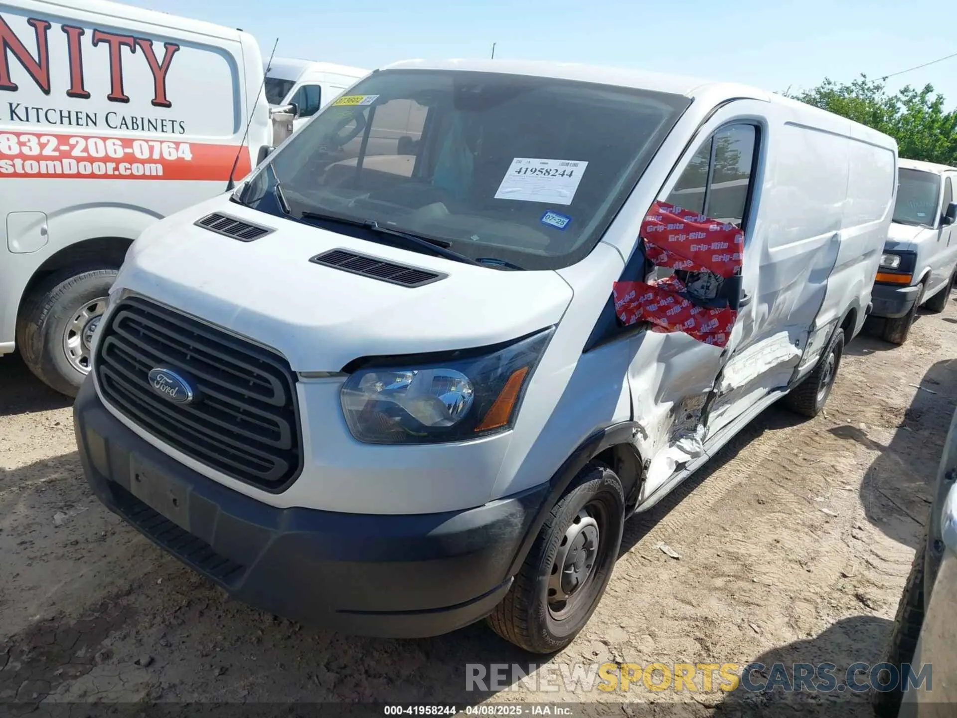 2 Photograph of a damaged car 1FTYR2ZM5KKB12066 FORD TRANSIT-250 2019