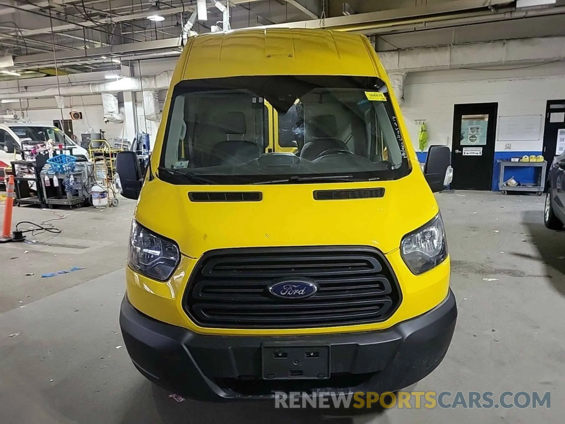 21 Фотография поврежденного автомобиля 1FTYR3XM1KKA24818 FORD TRANSIT-250 2019