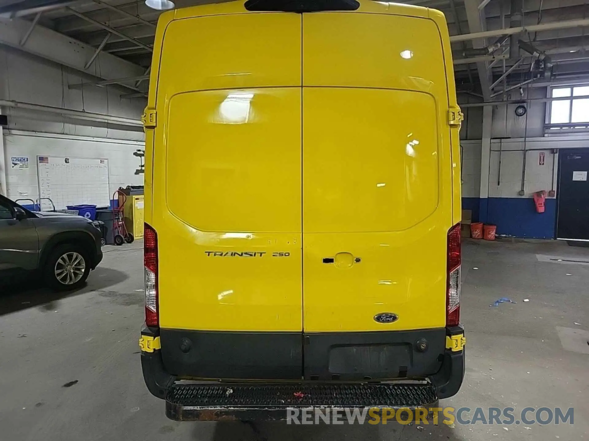 30 Фотография поврежденного автомобиля 1FTYR3XM1KKA24818 FORD TRANSIT-250 2019