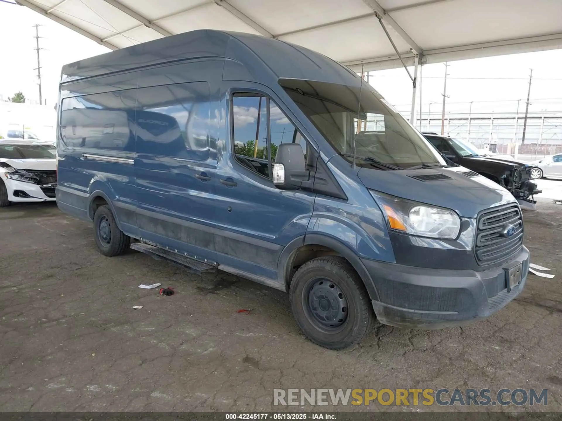 1 Фотография поврежденного автомобиля 1FTYR3XM5KKB78352 FORD TRANSIT-250 2019
